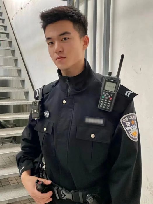 文浩(遼寧省大連市公安局開發區分局哈爾濱路派出所民警) 文浩(遼寧省大連市公安局開發區分局哈爾濱路派出所民警)