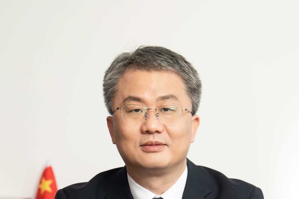 姜超(中國機械總院集團北京機電研究所有限公司黨委書記、董事長,中國機械科學研究總院集團有限公司副總經理) 姜超(中國機械總院集團北京機電研究所有限公司黨委書記、董事長,中國機械科學研究總院集團有限公司副總經理)