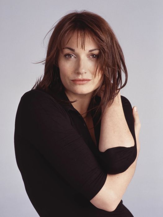莎拉·帕里什(Sarah Parish) 莎拉·帕里什(Sarah Parish)