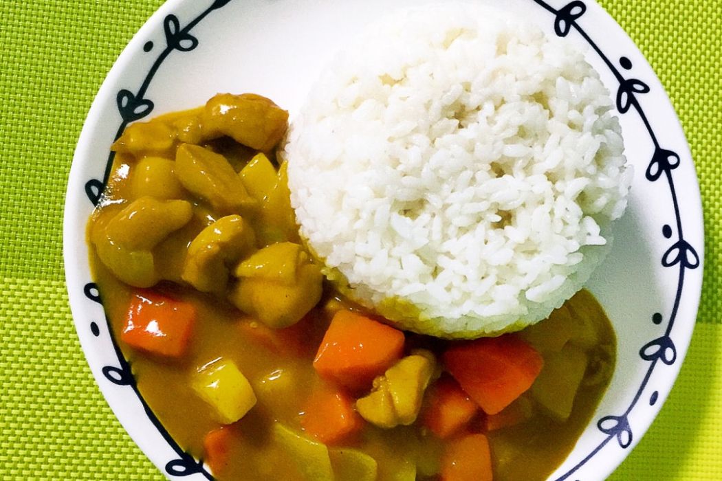 咖哩三色飯