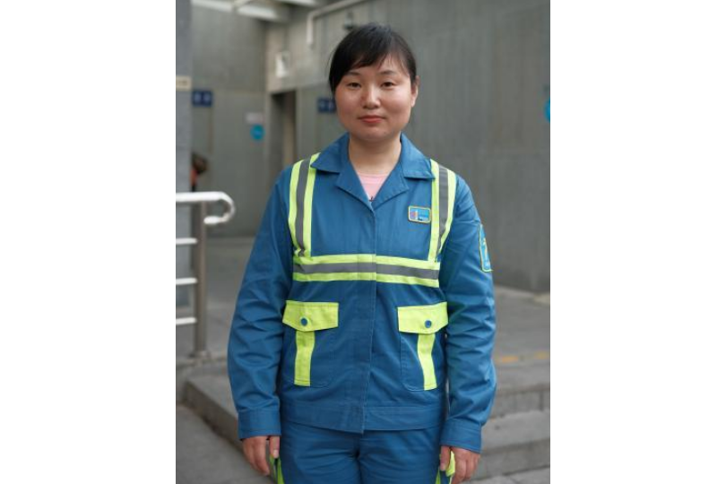 於華(廣州市海珠區城市管理和綜合執法局監督檢查中心公廁保潔片長) 於華(廣州市海珠區城市管理和綜合執法局監督檢查中心公廁保潔片長)