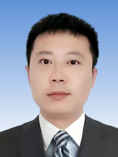 何林(重慶市酉陽土家族苗族自治縣酉酬鎮黨委委員、組織委員、人大副主席) 何林(重慶市酉陽土家族苗族自治縣酉酬鎮黨委委員、組織委員、人大副主席)
