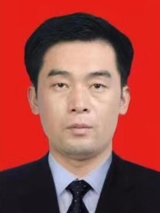 張樂(湖南省長沙市天心區園林綠化維護中心黨組成員、副主任) 張樂(湖南省長沙市天心區園林綠化維護中心黨組成員、副主任)