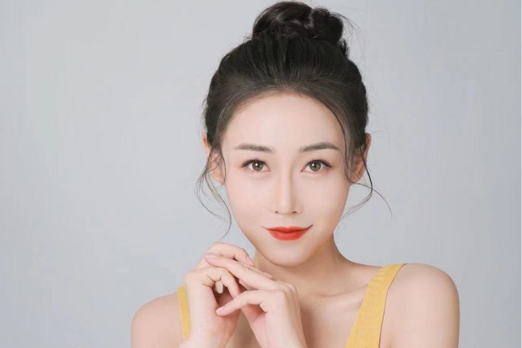 施鑠奕 施鑠奕