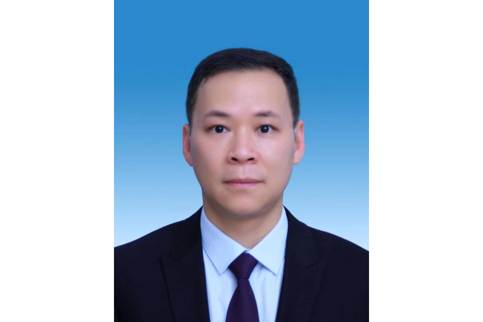 周鋒(河南省信陽市息縣科學技術和工業信息化局黨組書記、局長) 周鋒(河南省信陽市息縣科學技術和工業信息化局黨組書記、局長)