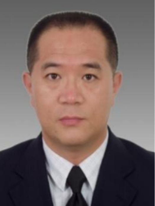 王繼峰(遼寧省營口市鮁魚圈區國資局黨組成員、副局長) 王繼峰(遼寧省營口市鮁魚圈區國資局黨組成員、副局長)