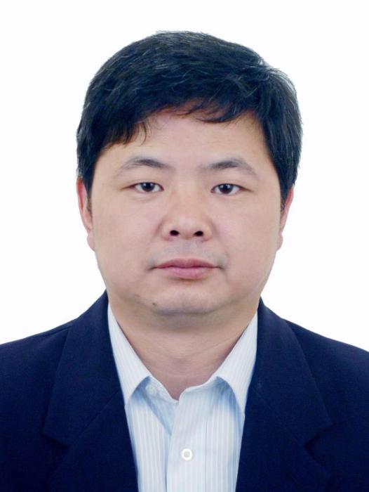 孟軍(陝西省商務廳副廳長、黨組成員,中國(陝西)自由貿易試驗區工作辦公室副主任) 孟軍(陝西省商務廳副廳長、黨組成員,中國(陝西)自由貿易試驗區工作辦公室副主任)