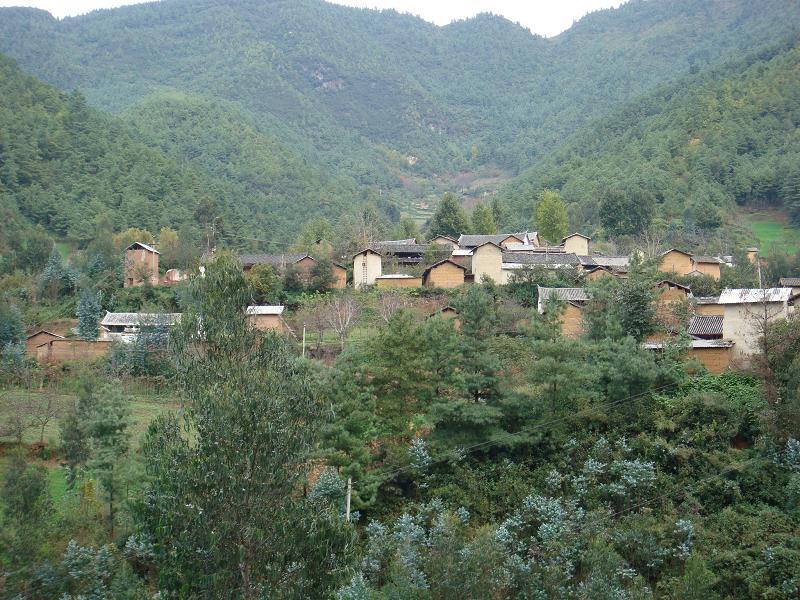 羊凹子村 羊凹子村