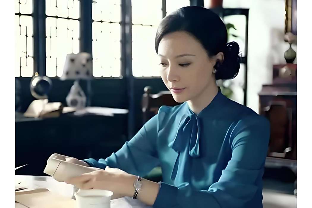 程立雪(近代傳奇劇《一代梟雄》中的角色) 程立雪(近代傳奇劇《一代梟雄》中的角色)