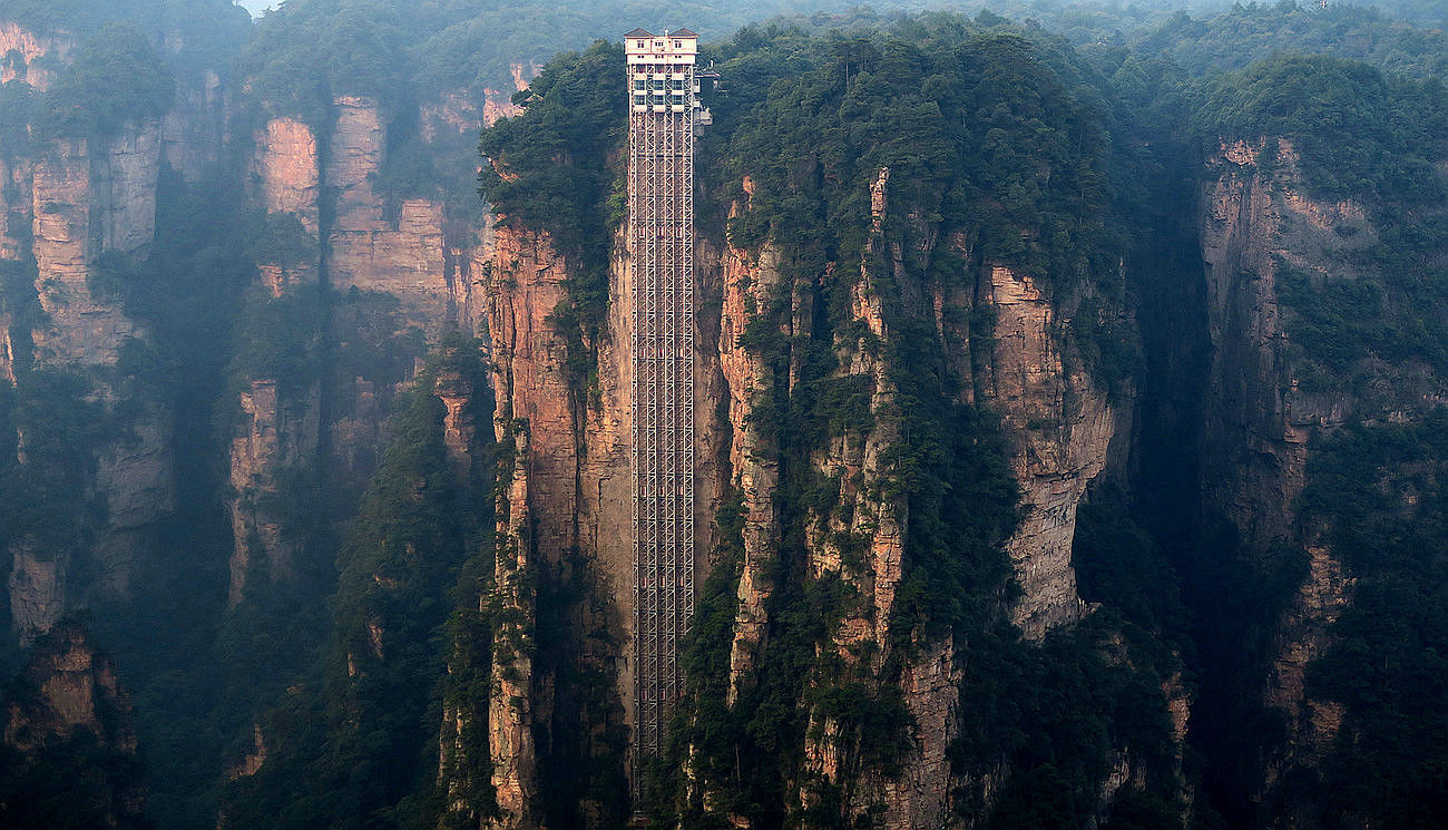 百龍電梯