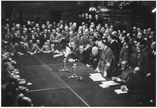 里賓特洛甫向新聞界宣布德國正式對蘇聯宣戰