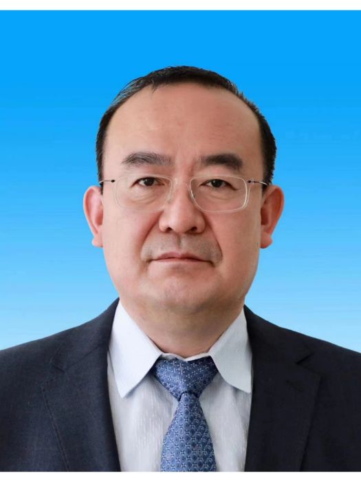 安利民(內蒙古自治區教育廳黨組成員、自治區教育考試院院長) 安利民(內蒙古自治區教育廳黨組成員、自治區教育考試院院長)
