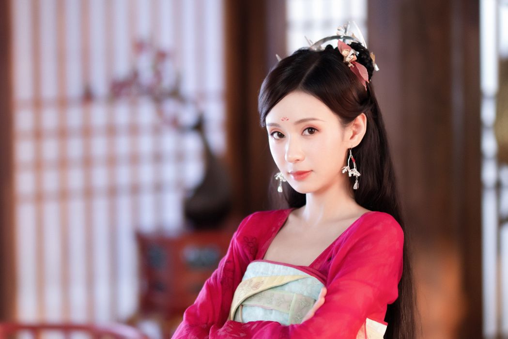 湯盈盈(電視劇《花間新娘》中的角色) 湯盈盈(電視劇《花間新娘》中的角色)