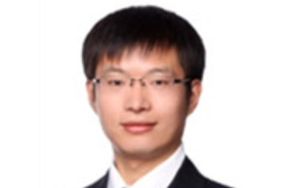 孔彪(復旦大學化學系青年研究員、博士生導師、超組裝智慧型材料與器件課題組負責人) 孔彪(復旦大學化學系青年研究員、博士生導師、超組裝智慧型材料與器件課題組負責人)