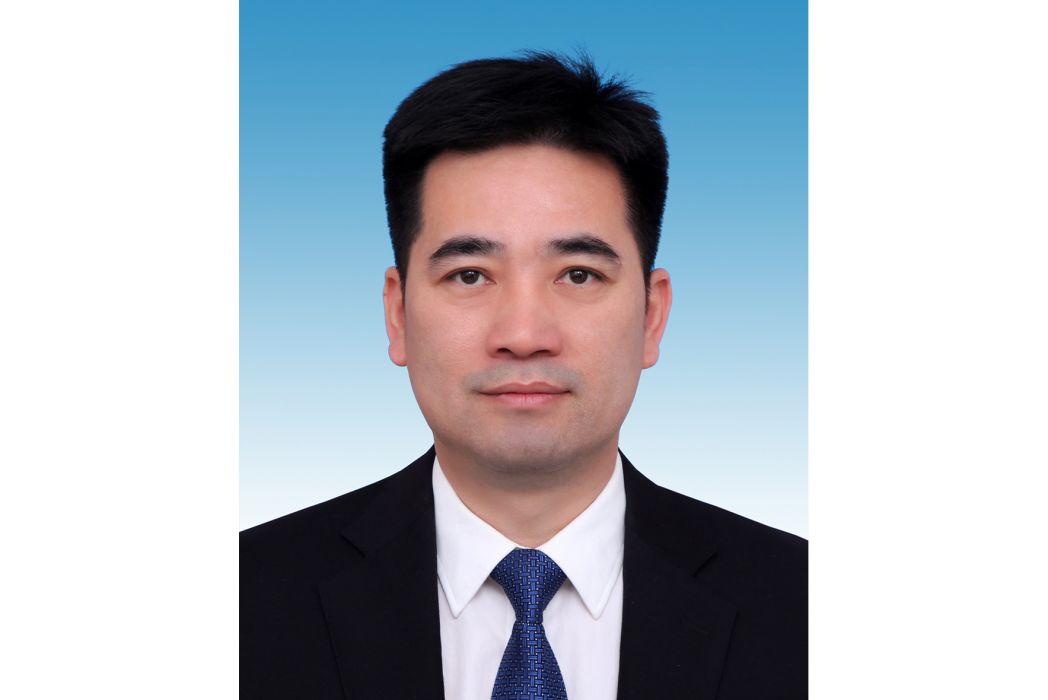 王振霄 王振霄