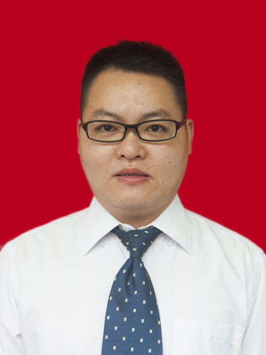 王武文(安福縣林業局黨委委員、縣林業經濟與生態建設中心主任) 王武文(安福縣林業局黨委委員、縣林業經濟與生態建設中心主任)