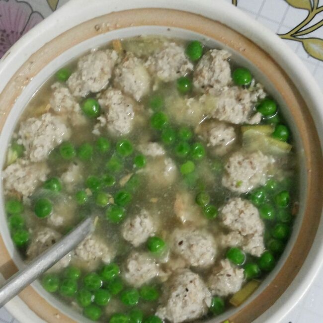 丸子豌豆湯 丸子豌豆湯
