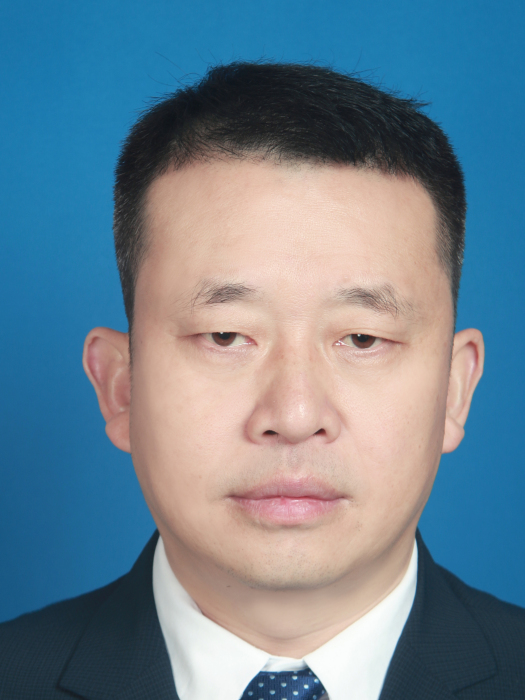 王曉鋒(四川省樂山高新技術產業開發區黨工委委員、管委會副主任) 王曉鋒(四川省樂山高新技術產業開發區黨工委委員、管委會副主任)