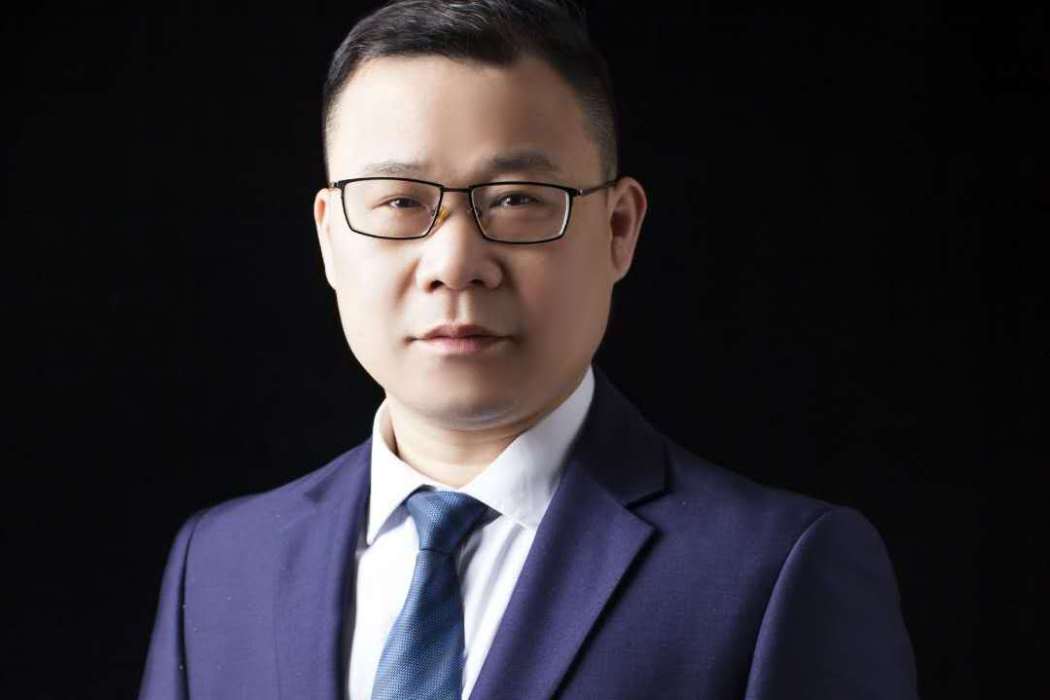 鄧利輝(湘潭雅美醫療美容醫院執業醫師) 鄧利輝(湘潭雅美醫療美容醫院執業醫師)