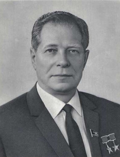 蘇共中央書記烏斯季諾夫