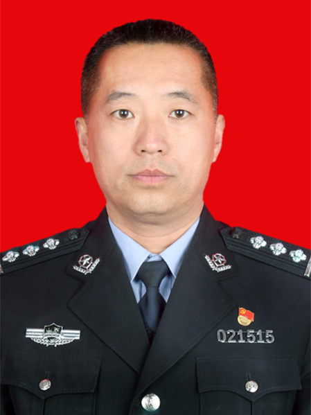 李宇宙(山西省大同市左雲縣人民政府副縣長、縣公安局黨委書記、局長) 李宇宙(山西省大同市左雲縣人民政府副縣長、縣公安局黨委書記、局長)
