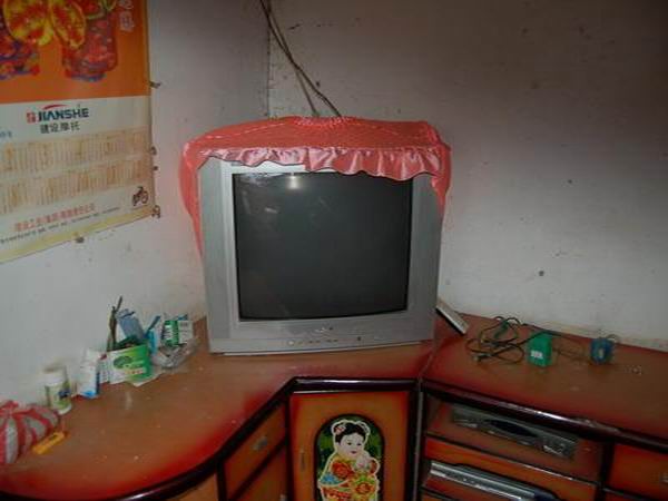 稱勾田村農戶使用的電視機