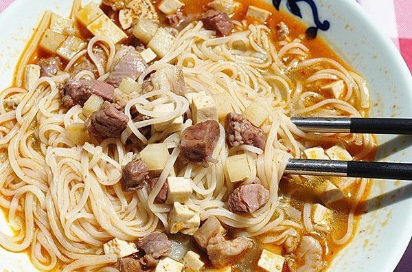 羊肉掛麵 羊肉掛麵