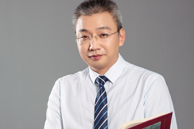 尹建華(華南理工大學馬克思主義學院副教授) 尹建華(華南理工大學馬克思主義學院副教授)