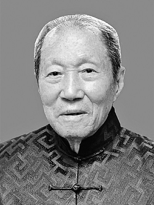 鄭旭(抗日老戰士、國家菸草專賣局離休幹部) 鄭旭(抗日老戰士、國家菸草專賣局離休幹部)
