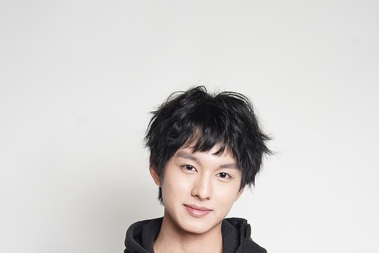 張軒瑜(中國內地男演員) 張軒瑜(中國內地男演員)
