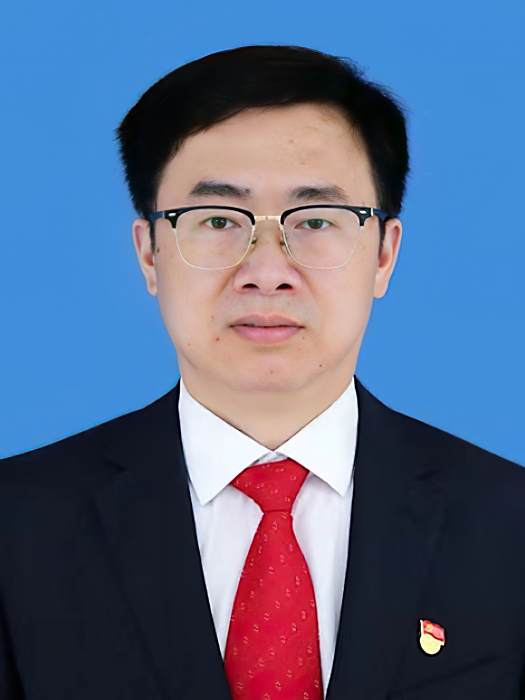 汪松(鶴壁技師學院黨委副書記、院長) 汪松(鶴壁技師學院黨委副書記、院長)