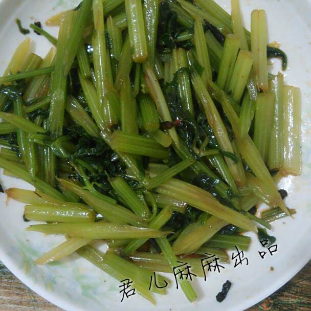 涼調芹菜 涼調芹菜
