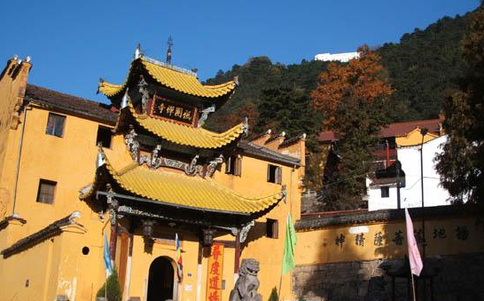 九華山(國家自然與文化雙遺產、國家5A級旅遊景區)