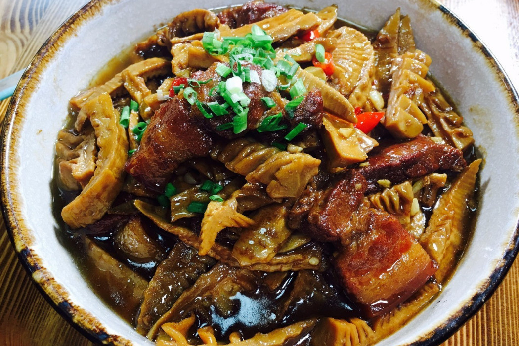 筍塊燜肉 筍塊燜肉