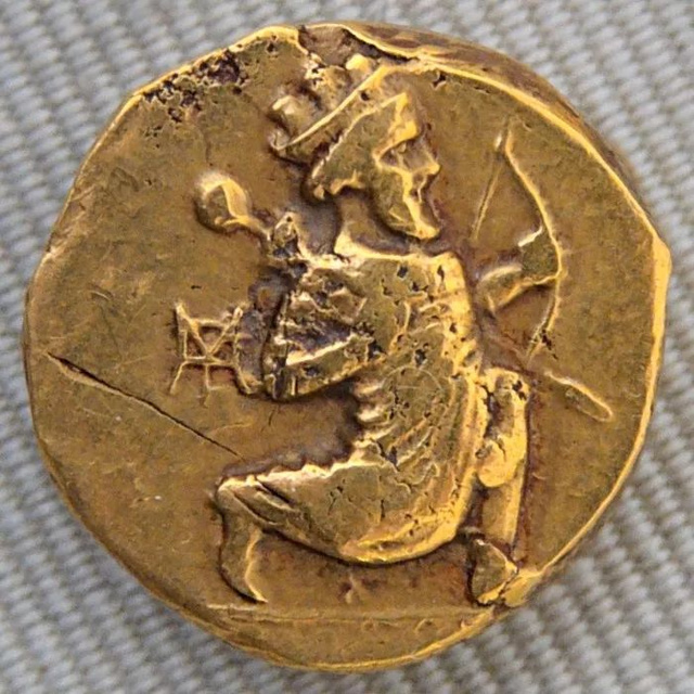 阿爾塔薛西斯二世發行的大流克金幣