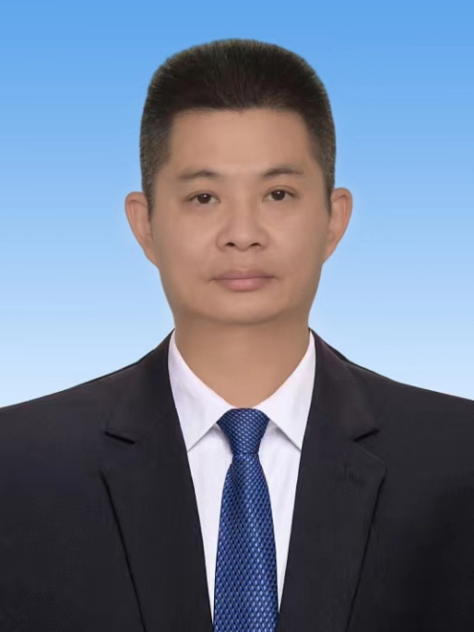 楊金(四川長虹電子控股集團有限公司黨委委員;四川長虹電器股份有限公司黨委副書記,副董事長和總經理) 楊金(四川長虹電子控股集團有限公司黨委委員;四川長虹電器股份有限公司黨委副書記,副董事長和總經理)