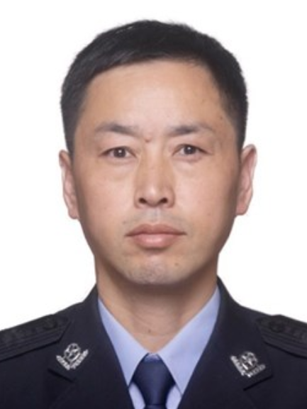 王盛春(安徽省宣城市旌德縣公安局黨委委員、副政委) 王盛春(安徽省宣城市旌德縣公安局黨委委員、副政委)