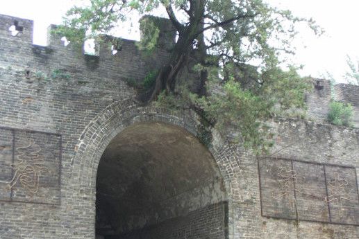 洧川南門 洧川南門