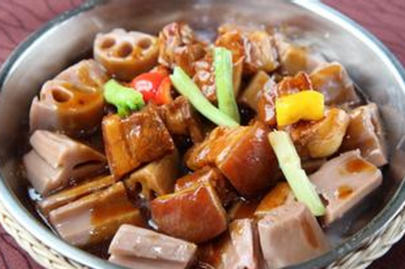 蓮藕豬肉 蓮藕豬肉