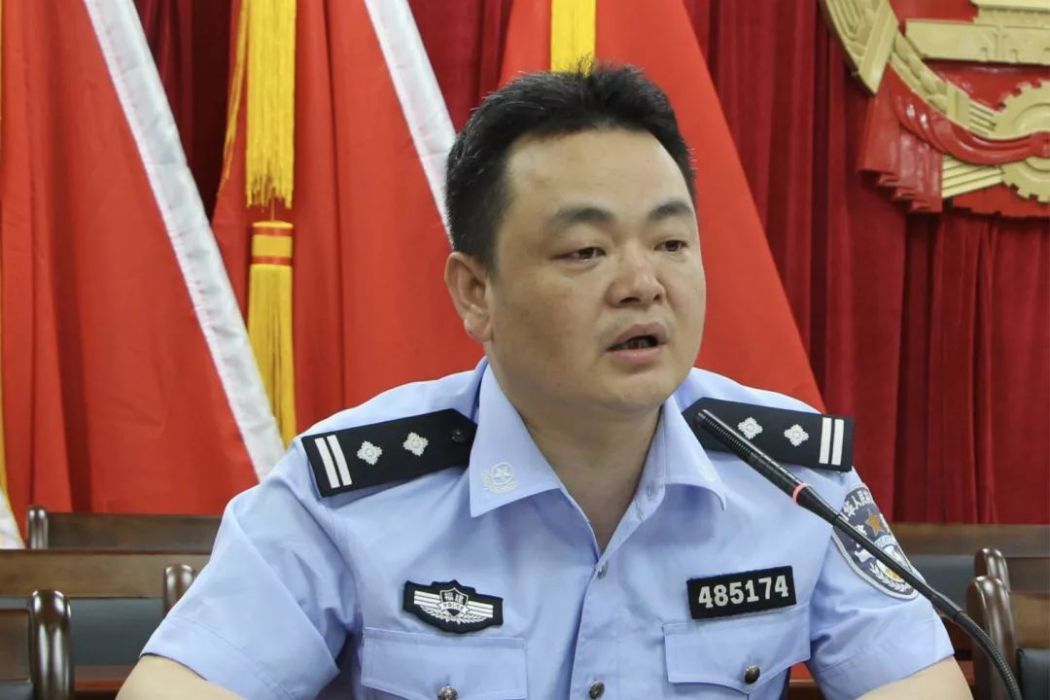 林志峰(福建省泉州市安溪縣公安局金谷派出所原所長) 林志峰(福建省泉州市安溪縣公安局金谷派出所原所長)