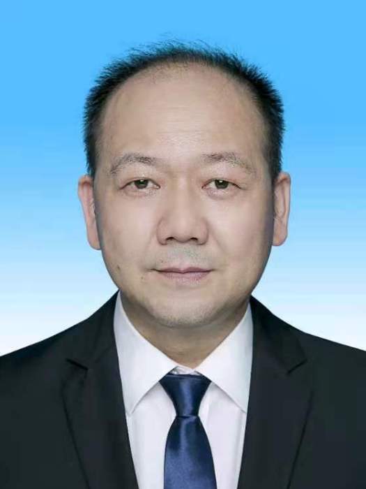 李虎(湖北省武漢市交通運輸局副局長、黨組成員) 李虎(湖北省武漢市交通運輸局副局長、黨組成員)