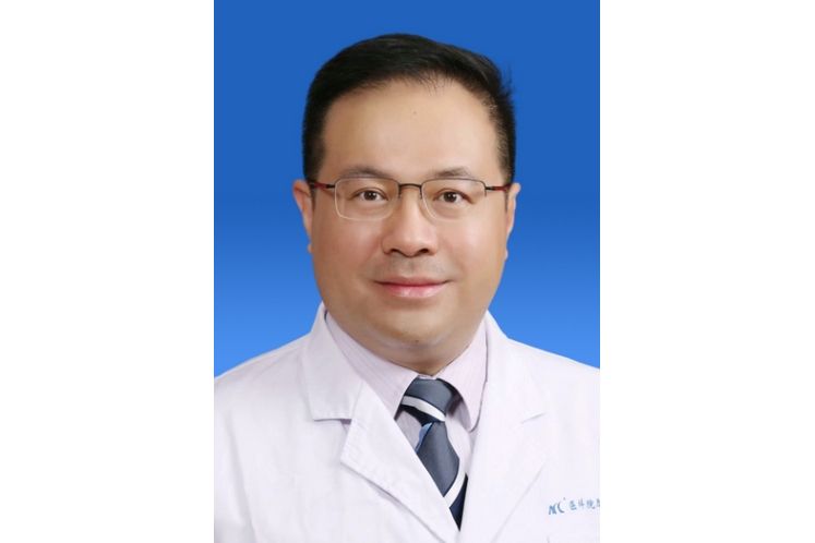 楊昆(中國醫學科學院腫瘤醫院胸外科副主任醫師)