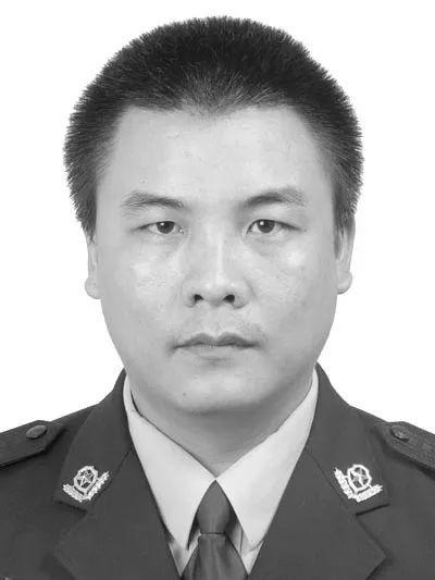 楊智(在抗擊新冠肺炎中犧牲的平凡英雄) 楊智(在抗擊新冠肺炎中犧牲的平凡英雄)