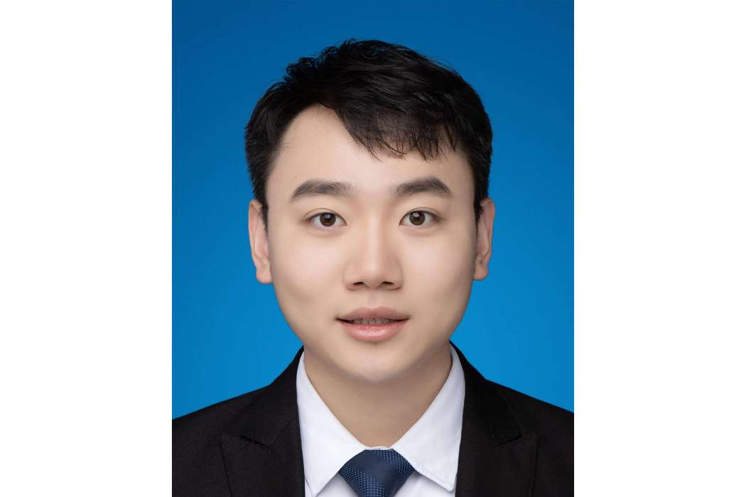 何浩楠(長安大學經濟與管理學院副教授) 何浩楠(長安大學經濟與管理學院副教授)