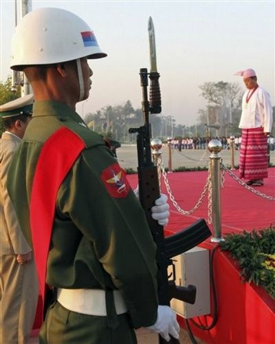 緬甸在首都內比都舉行聯邦節64周年慶祝活動