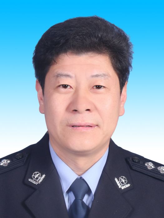 崔寶國(山東省棲霞市公安局副局長) 崔寶國(山東省棲霞市公安局副局長)