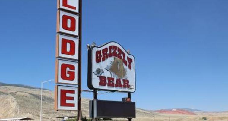 Grizzly Bear Lodge汽車旅館