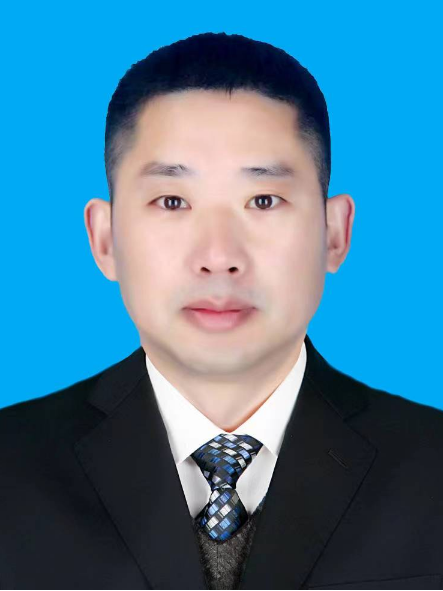 葉知秋(湖北省十堰市竹山縣城市管理執法局黨組成員、副局長) 葉知秋(湖北省十堰市竹山縣城市管理執法局黨組成員、副局長)