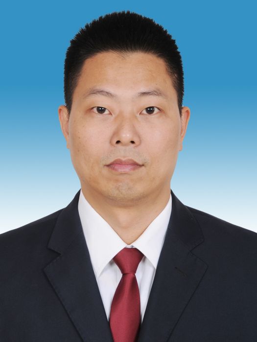 彭飛(福建省福州市閩清縣監察委員會委員) 彭飛(福建省福州市閩清縣監察委員會委員)
