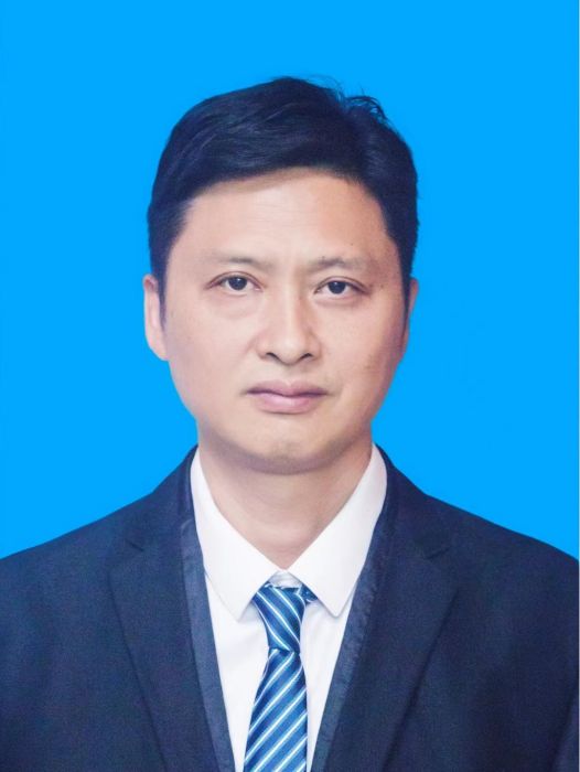 李先曙 李先曙